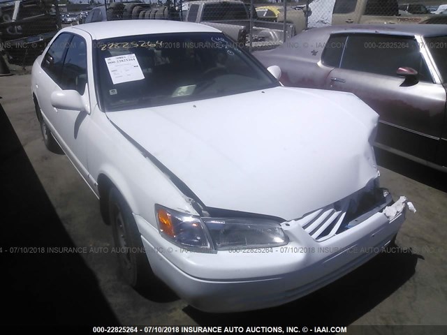 4T1BG22K4XU511742 - 1999 TOYOTA CAMRY CE/LE/XLE WHITE photo 1