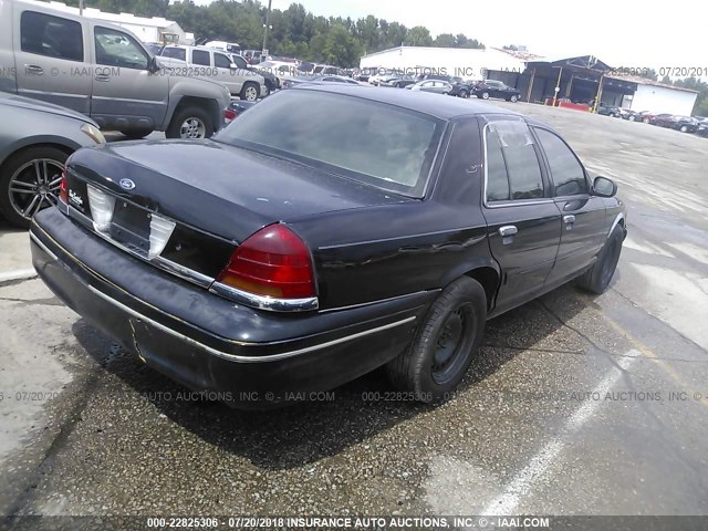 2FAFP74WX3X100454 - 2003 FORD CROWN VICTORIA LX BLACK photo 4