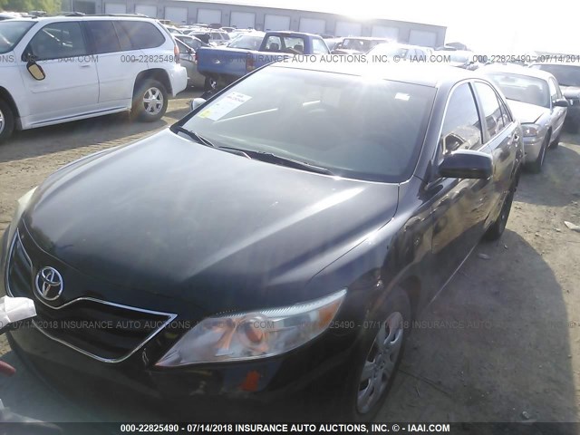 4T4BF3EK8AR060302 - 2010 TOYOTA CAMRY SE/LE/XLE შავი ფოტო 2