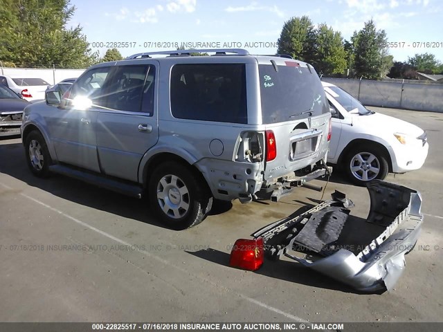 5LMFU28576LJ25457 - 2006 LINCOLN NAVIGATOR 银色 照片 3