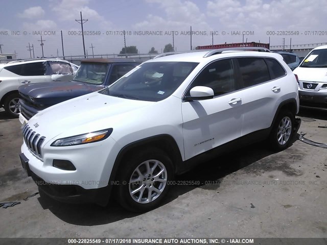 1C4PJLCB8JD566783 - 2018 JEEP CHEROKEE LATITUDE WHITE photo 2