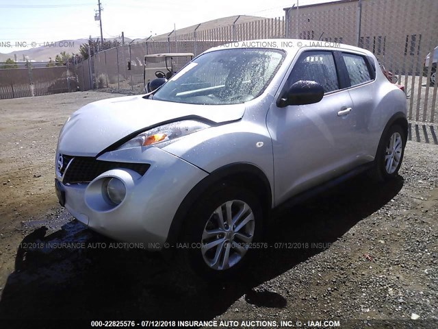 JN8AF5MV2ET482888 - 2014 NISSAN JUKE S/SV/SL/NISMO SILVER photo 2