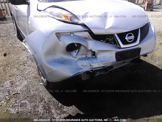 JN8AF5MV2ET482888 - 2014 NISSAN JUKE S/SV/SL/NISMO SILVER photo 6