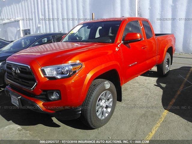 5TFSX5EN4JX058420 - 2018 TOYOTA TACOMA ACCESS CAB/SR/SR5 ORANGE photo 2