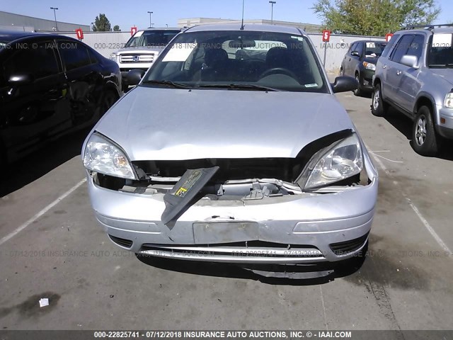 1FAFP31N17W113860 - 2007 FORD FOCUS ZX3/S/SE/SES SILVER photo 6