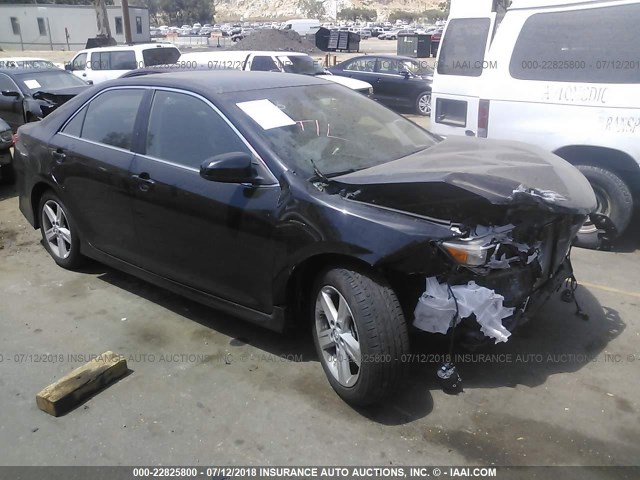 4T1BF1FKXEU457562 - 2014 TOYOTA CAMRY L/SE/LE/XLE შავი ფოტო 1