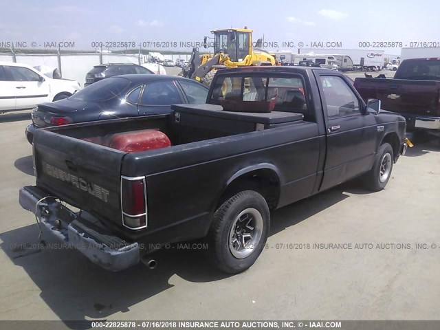 1GCCS14Z7K8156742 - 1989 CHEVROLET S TRUCK S10 BLACK photo 4