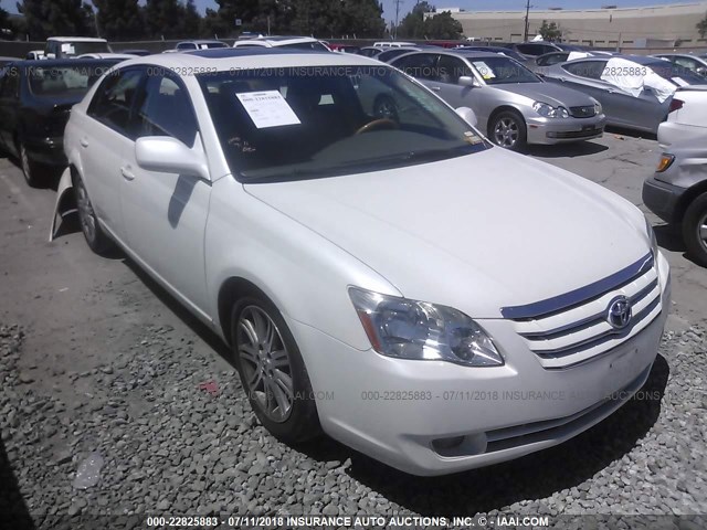 4T1BK36B56U078672 - 2006 TOYOTA AVALON XL/XLS/TOURING/LIMITED WHITE photo 1