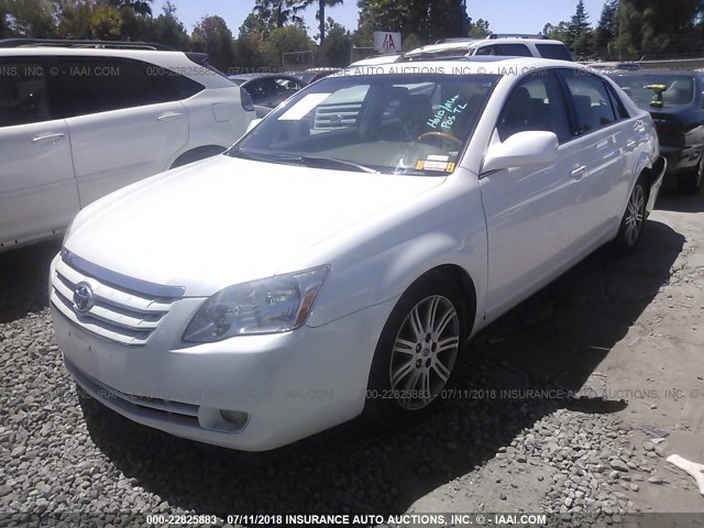 4T1BK36B56U078672 - 2006 TOYOTA AVALON XL/XLS/TOURING/LIMITED WHITE photo 2