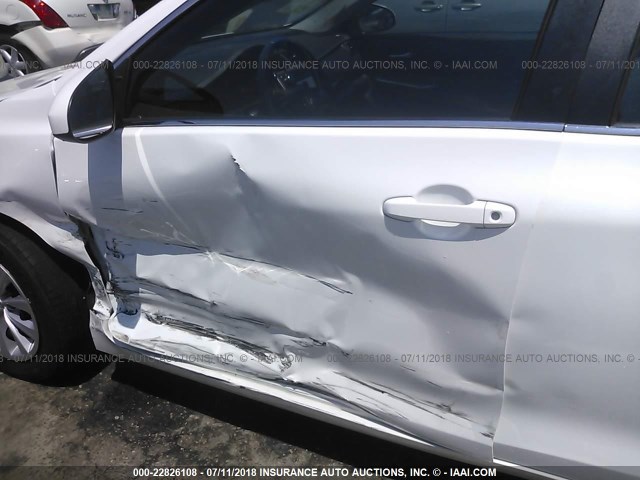 4T1BF1FK9GU505085 - 2016 TOYOTA CAMRY LE/XLE/SE/XSE Սպիտակ լուսանկար 6