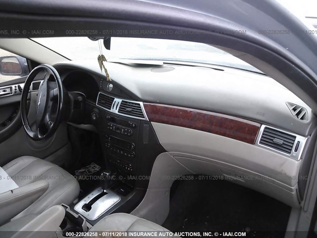 2C8GF68434R580295 - 2004 CHRYSLER PACIFICA BLUE photo 5