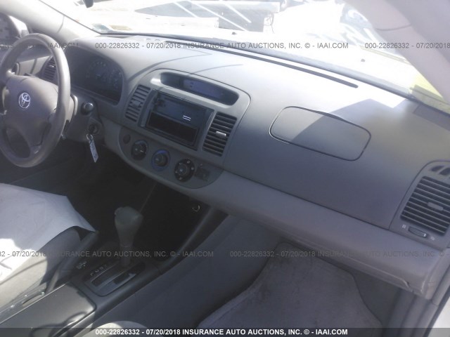 4T1BE32K63U730563 - 2003 TOYOTA CAMRY LE/XLE/SE GRAY photo 5