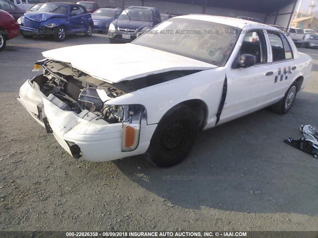 2FAFP71W61X159583 - 2001 FORD CROWN VICTORIA POLICE INTERCEPTOR WHITE photo 2