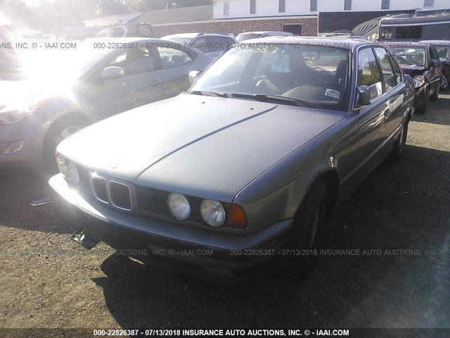WBAHD6314NBJ80901 - 1992 BMW 525 I AUTOMATIC SILVER photo 2
