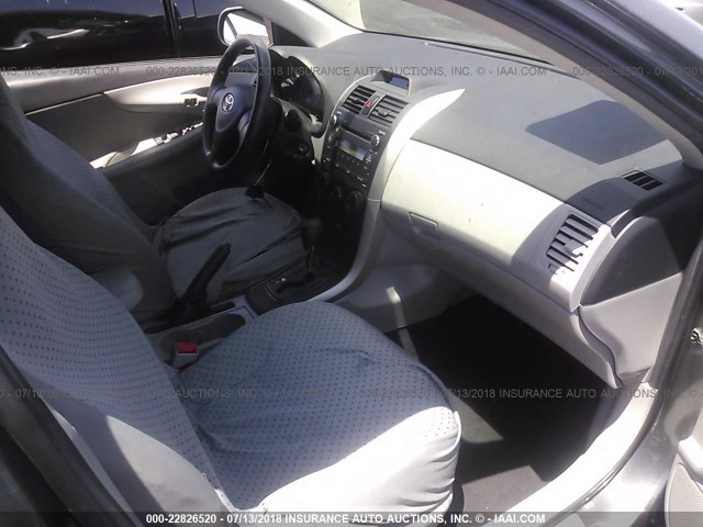 5YFBU4EE4DP183973 - 2013 TOYOTA COROLLA S/LE GRAY photo 5