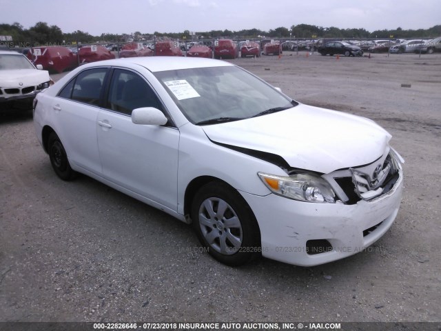 4T4BF3EK6AR019697 - 2010 TOYOTA CAMRY SE/LE/XLE WHITE photo 1