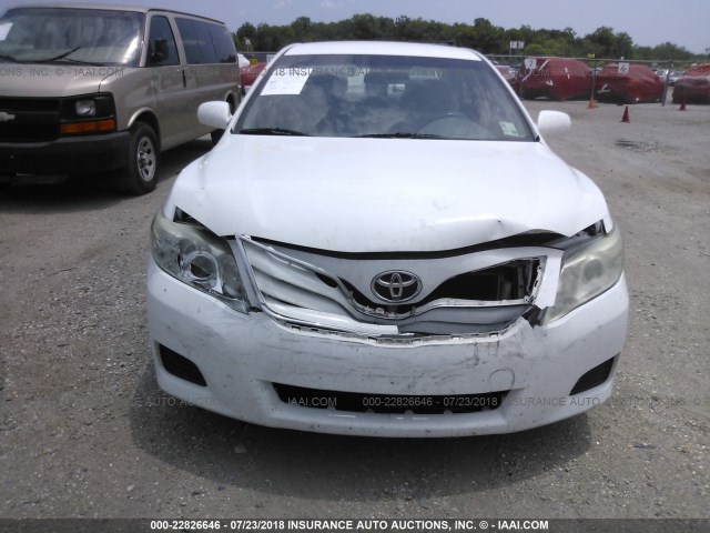4T4BF3EK6AR019697 - 2010 TOYOTA CAMRY SE/LE/XLE WHITE photo 6