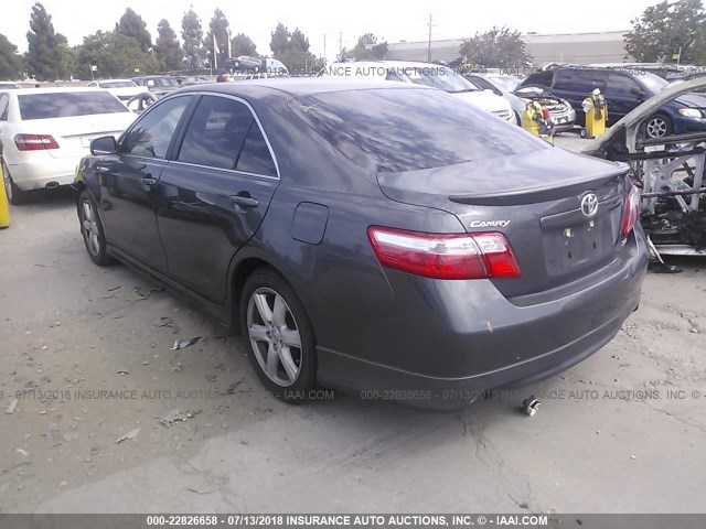 4T1BK46K07U550719 - 2007 TOYOTA CAMRY NEW GENERAT LE/XLE/SE GRAY photo 3