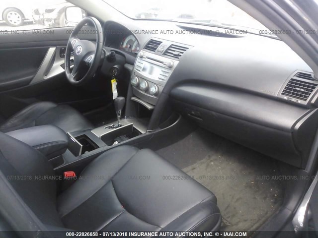 4T1BK46K07U550719 - 2007 TOYOTA CAMRY NEW GENERAT LE/XLE/SE GRAY photo 5