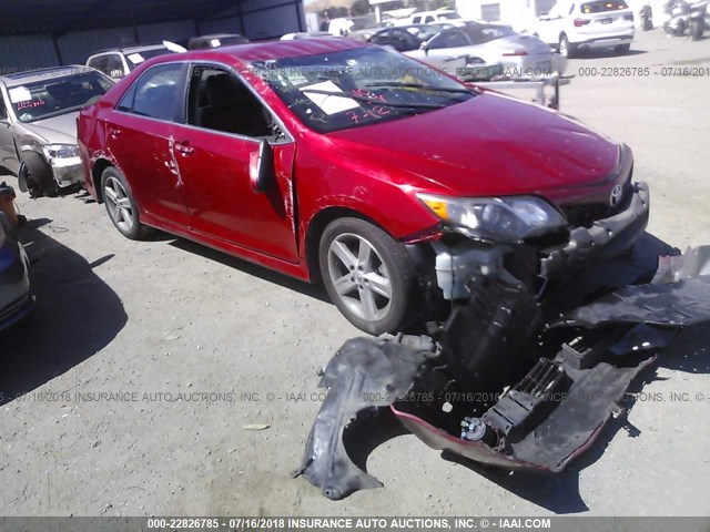 4T1BF1FK3EU769836 - 2014 TOYOTA CAMRY L/SE/LE/XLE RED photo 1