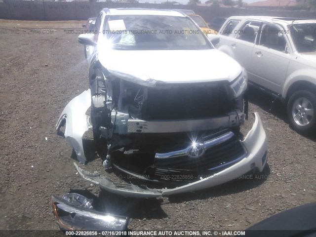 5TDKKRFH8FS098799 - 2015 TOYOTA HIGHLANDER XLE WHITE photo 6