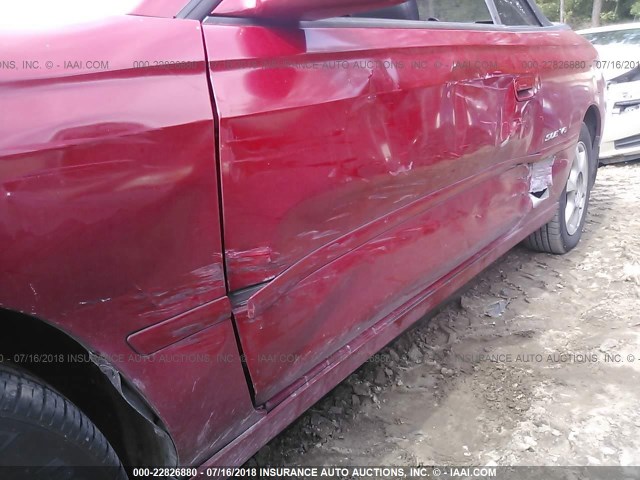 2T1FF22P72C590172 - 2002 TOYOTA CAMRY SOLARA SE/SLE RED photo 6