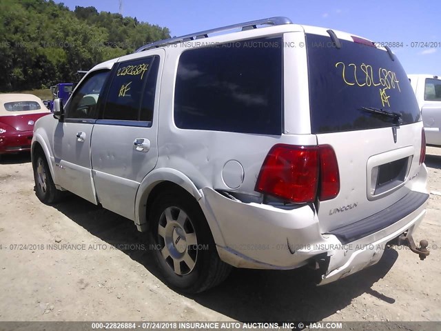5LMFU28576LJ11168 - 2006 LINCOLN NAVIGATOR Beyaz fotoğraf 3