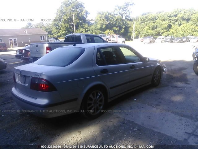 YS3EH49G133039231 - 2003 SAAB 9-5 AERO SILVER photo 4