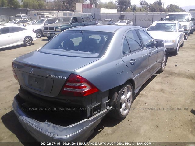 WDBRF40J25F626321 - 2005 MERCEDES-BENZ C 230K SPORT SEDAN BLUE photo 4