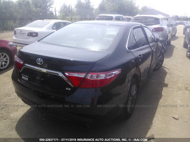 4T1BF1FK8FU024808 - 2015 TOYOTA CAMRY LE/XLE/SE/XSE BLACK photo 4