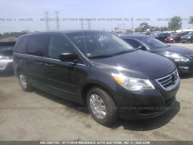 2V4RW4DG0BR642608 - 2011 VOLKSWAGEN ROUTAN S GRAY photo 1