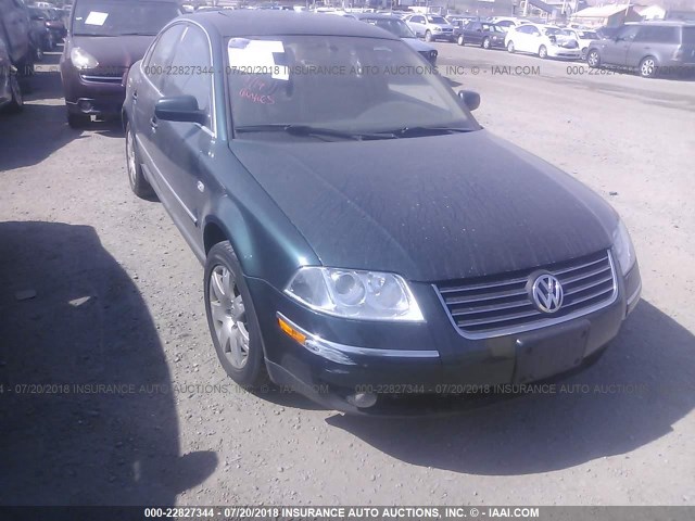 WVWRH63BX1E123597 - 2001 VOLKSWAGEN PASSAT GLX 绿色 照片 1