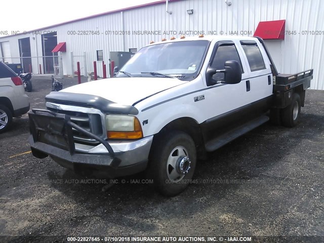 1FTWW33S4YED35722 - 2000 FORD F350 SUPER DUTY WHITE photo 2