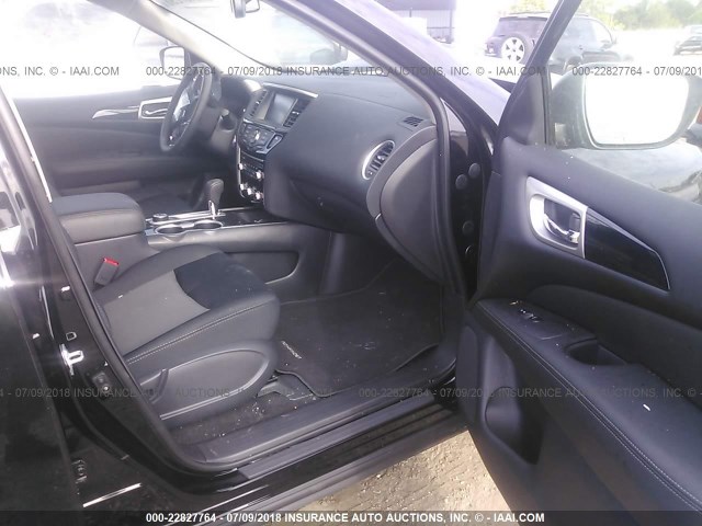 5N1DR2MM6JC641424 - 2018 NISSAN PATHFINDER S/SV/SL/PLATINUM 黑色 照片 5