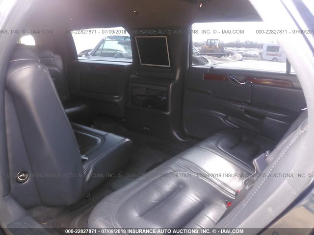 1GEEH90Y32U550756 - 2002 CADILLAC PROFESSIONAL CHAS  Dark Blue photo 8