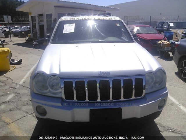1J4HR58N65C522105 - 2005 JEEP GRAND CHEROKEE LIMITED SILVER photo 6