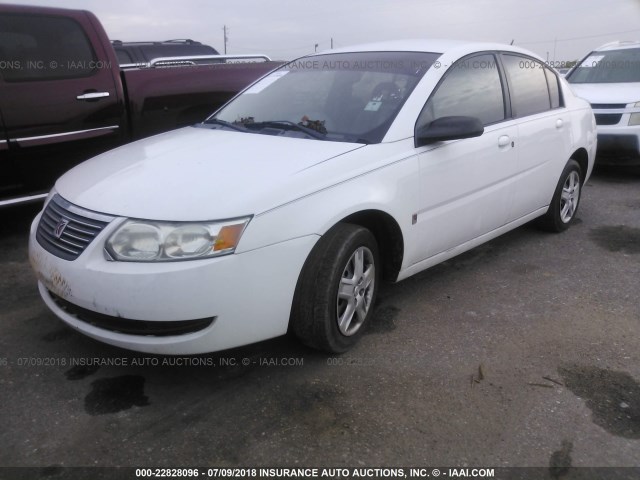 1G8AZ55F17Z112925 - 2007 SATURN ION LEVEL 2 WHITE photo 2