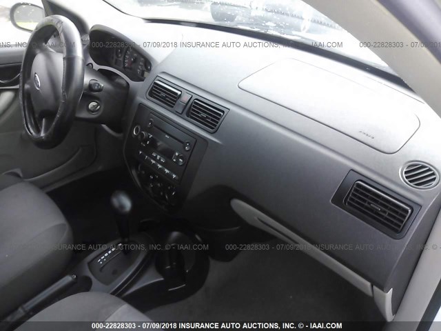 1FAFP34N57W271985 - 2007 FORD FOCUS ZX4/S/SE/SES 白色 照片 5
