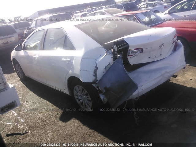 4T4BF1FKXDR295226 - 2013 TOYOTA CAMRY L/SE/LE/XLE 白色 照片 3