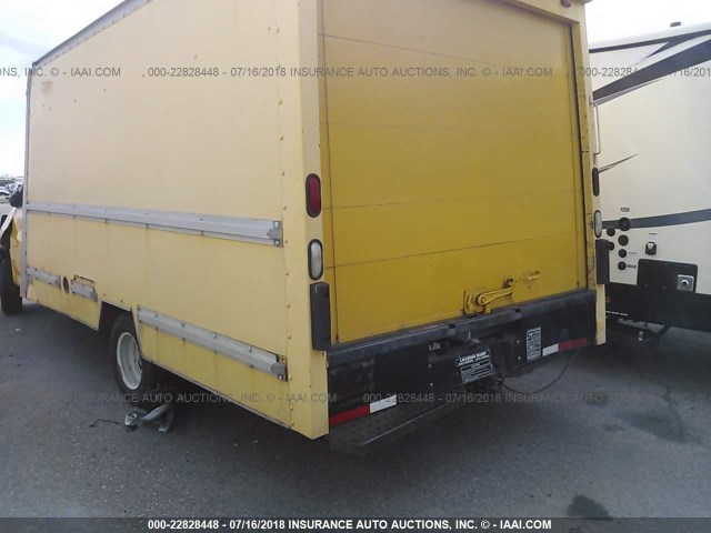 1GDHG31U851910896 - 2005 GMC G3500 CUTAWAY G3500 YELLOW photo 3