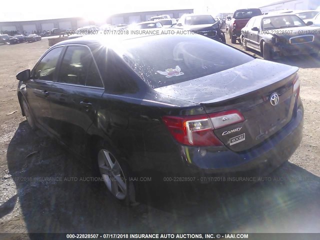 4T1BF1FK4CU591156 - 2012 TOYOTA CAMRY SE/LE/XLE BLACK photo 3