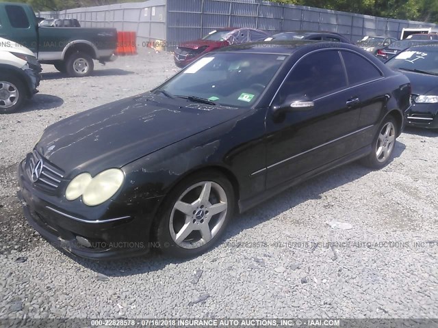 WDBTJ75J85F156231 - 2005 MERCEDES-BENZ CLK 500 BLACK photo 2