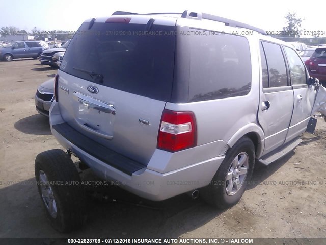 1FMJU1J50BEF55301 - 2011 FORD EXPEDITION XLT/KING RANCH SILVER photo 4