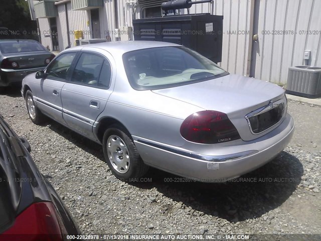 1LNHM97V4XY675127 - 1999 LINCOLN CONTINENTAL  SILVER photo 3