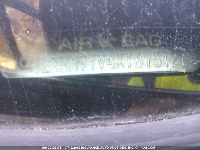 1LNHM97V4XY675127 - 1999 LINCOLN CONTINENTAL  Silber Foto 9