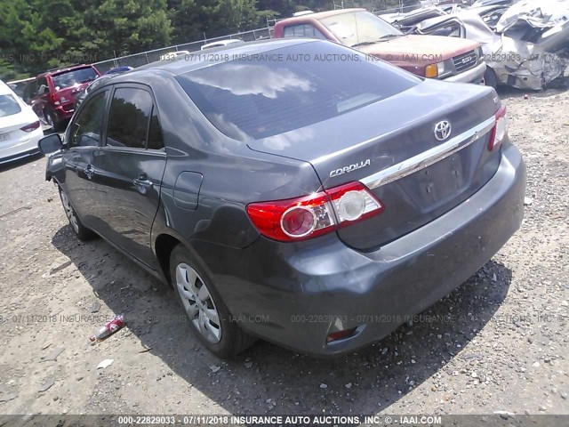 2T1BU4EE4DC961026 - 2013 TOYOTA COROLLA S/LE GRAY photo 3