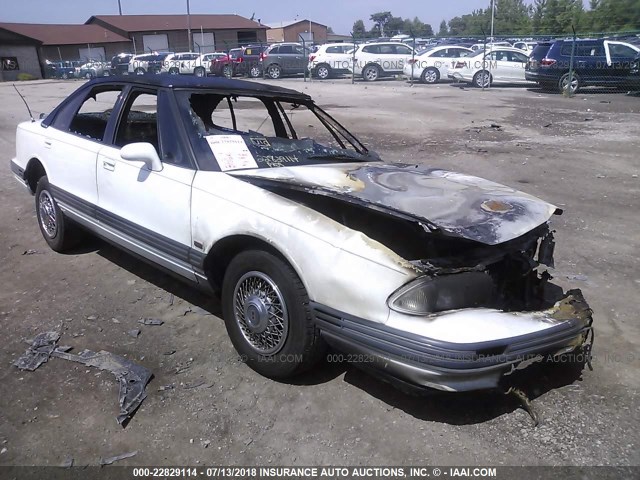 1G3HN52L3R4812181 - 1994 OLDSMOBILE 88 ROYALE WHITE photo 1