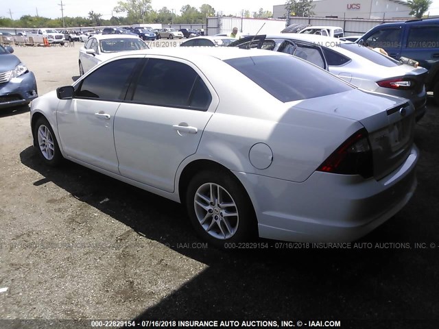 3FAHP0GAXCR350579 - 2012 FORD FUSION S WHITE photo 3