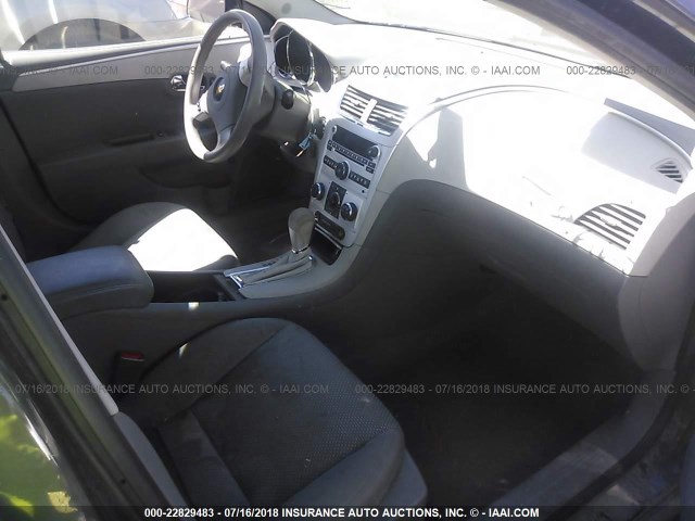 1G1ZA5EU5BF348463 - 2011 CHEVROLET MALIBU LS ნაცრისფერი ფოტო 5