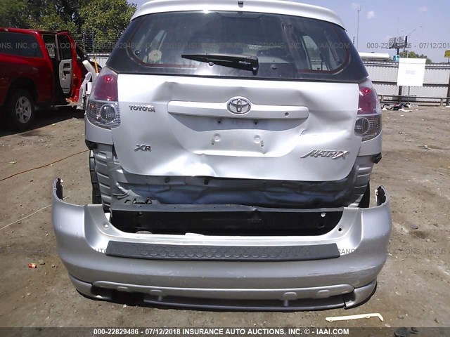 2T1KR32E15C364479 - 2005 TOYOTA COROLLA MATRIX XR SILVER photo 6